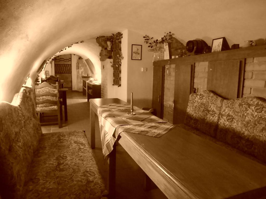 Hotel Excellent Kroměříž מראה חיצוני תמונה