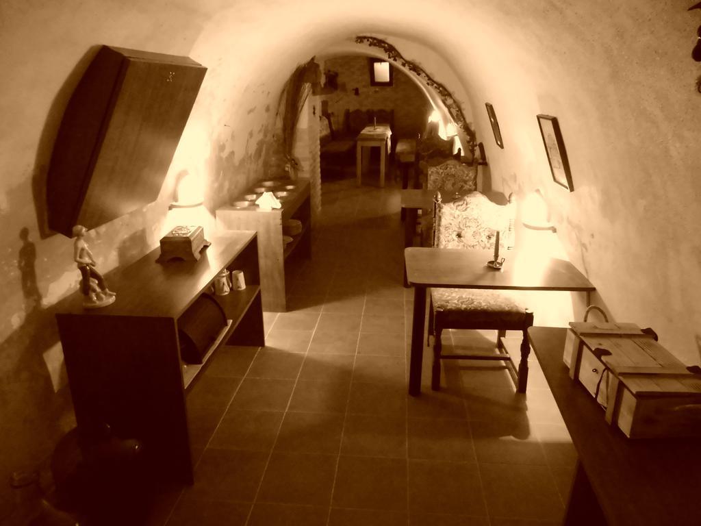 Hotel Excellent Kroměříž מראה חיצוני תמונה
