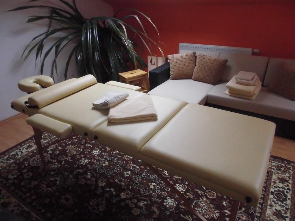 Hotel Excellent Kroměříž מראה חיצוני תמונה