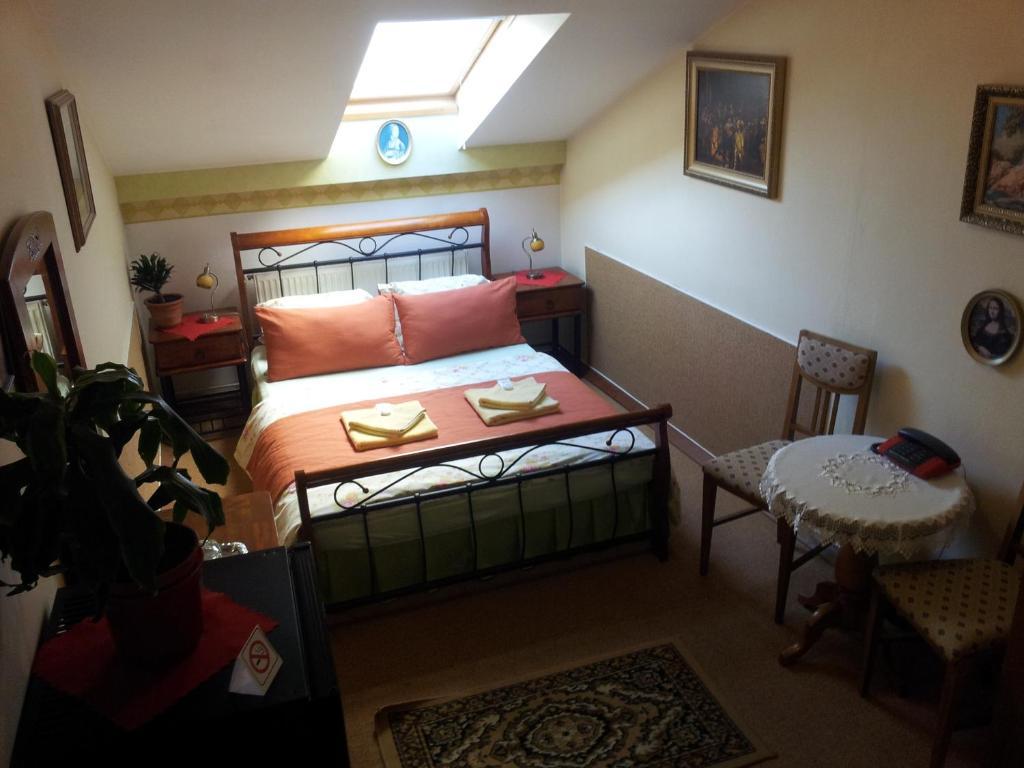 Hotel Excellent Kroměříž מראה חיצוני תמונה