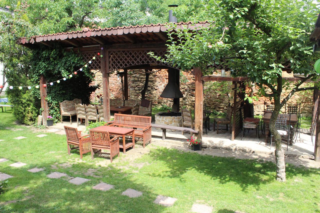 Hotel Excellent Kroměříž מראה חיצוני תמונה